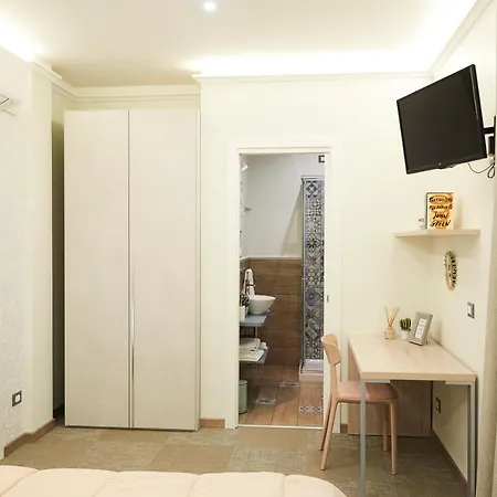 Konukevi Chicca A Roma