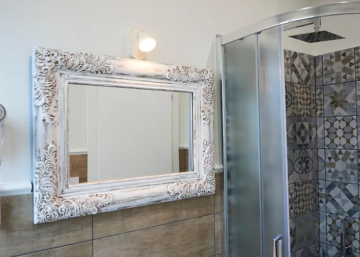 Chicca A Πανσιόν 4*